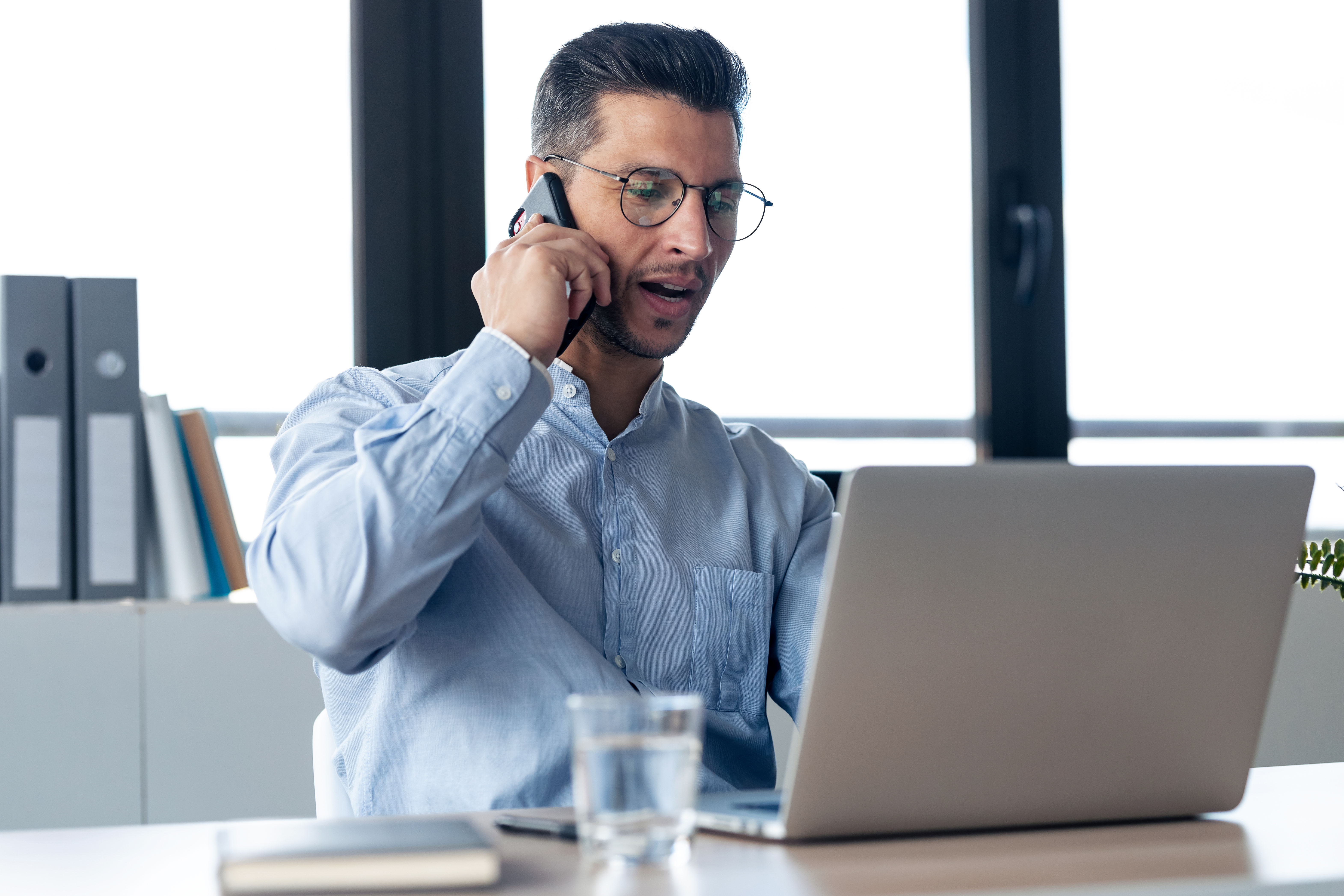 Emprender es más que generar ideas de negocio, es insistir y persistir