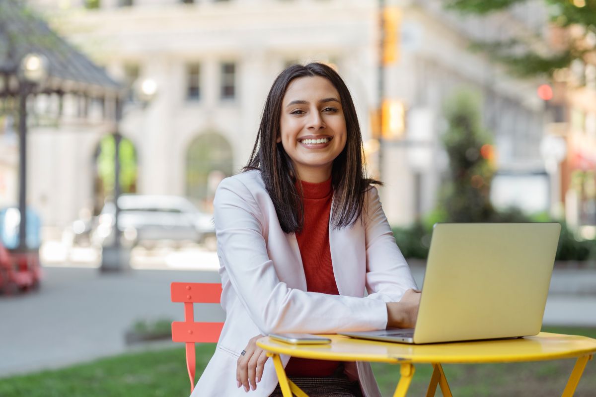 PANORAMA LABORAL EN COLOMBIA: Proyectate al mundo laboral