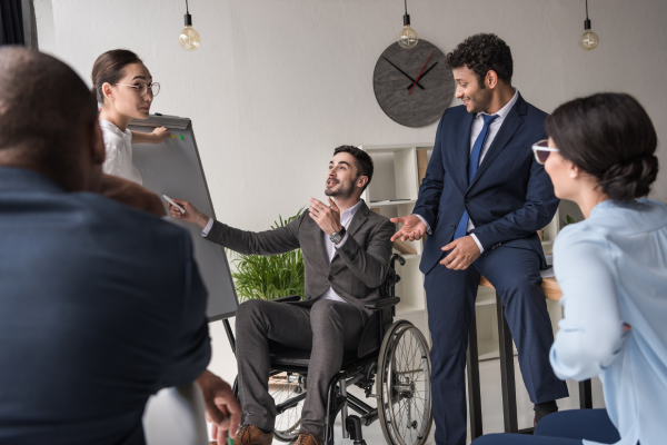 Cómo crear negocios inclusivos con enfoque social y apoyo institucional