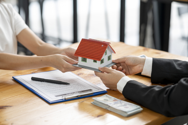 Cosas que debes tener en cuenta antes de comprar una vivienda