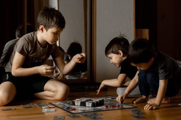 Los Mejores Juegos de Mesa para Disfrutar en Familia