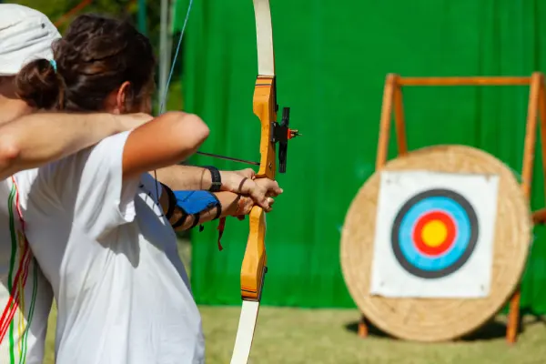 Beneficios del tiro con arco como deporte