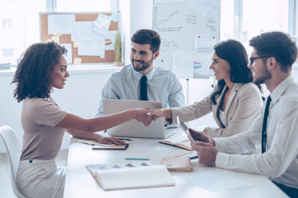 ¿Cómo contratar personal en mi emprendimiento?