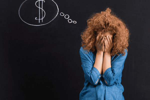 ¿Qué es la dismorfia monetaria y cómo afecta tus finanzas personales?