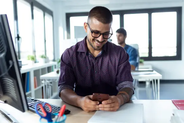 Reinventarse o desaparecer: cómo la innovación mantiene vivo tu emprendimiento