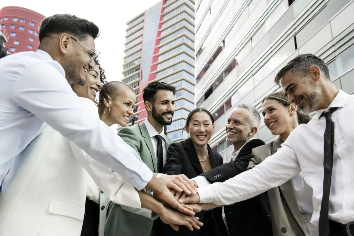 Del crecimiento económico al bienestar personal: La fuerza del cooperativismo