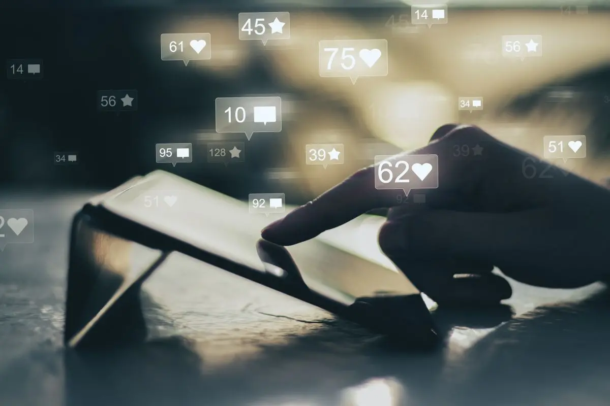 FinancieraMente: Leer las redes sociales para tomar mejores decisiones financieras en 2026