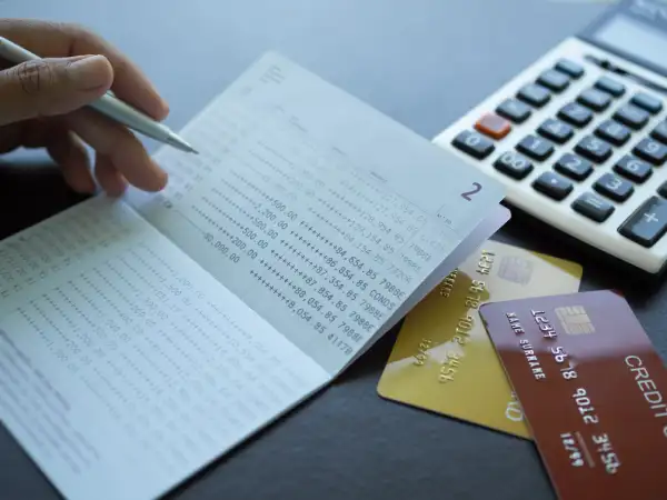 Construcción del historial crediticio sano: claves para mejorar tu reputación financiera