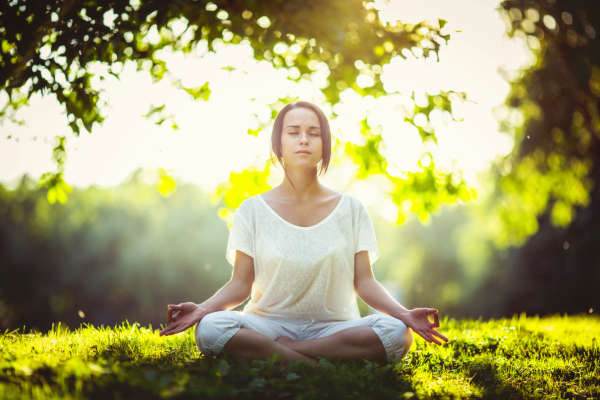 Relajación y meditación para equilibrar el trabajo y la vida personal.