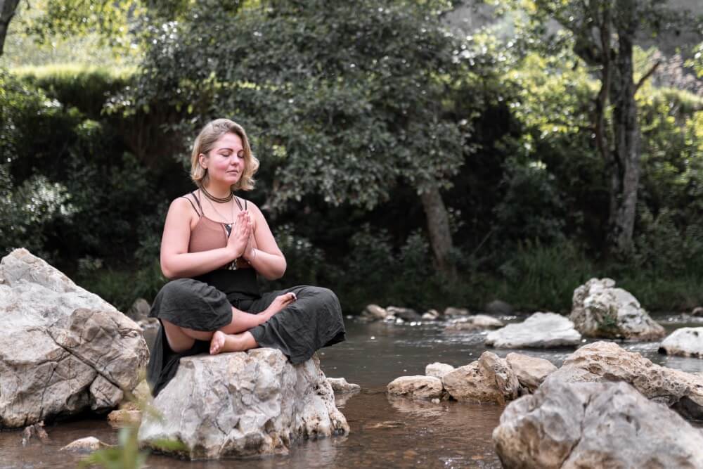 Yoga y meditación en la naturaleza: beneficios para cuerpo y mente