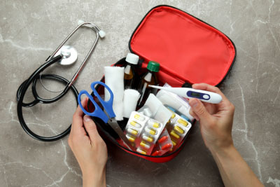 Kit de emergencia básico para eventos sísmicos