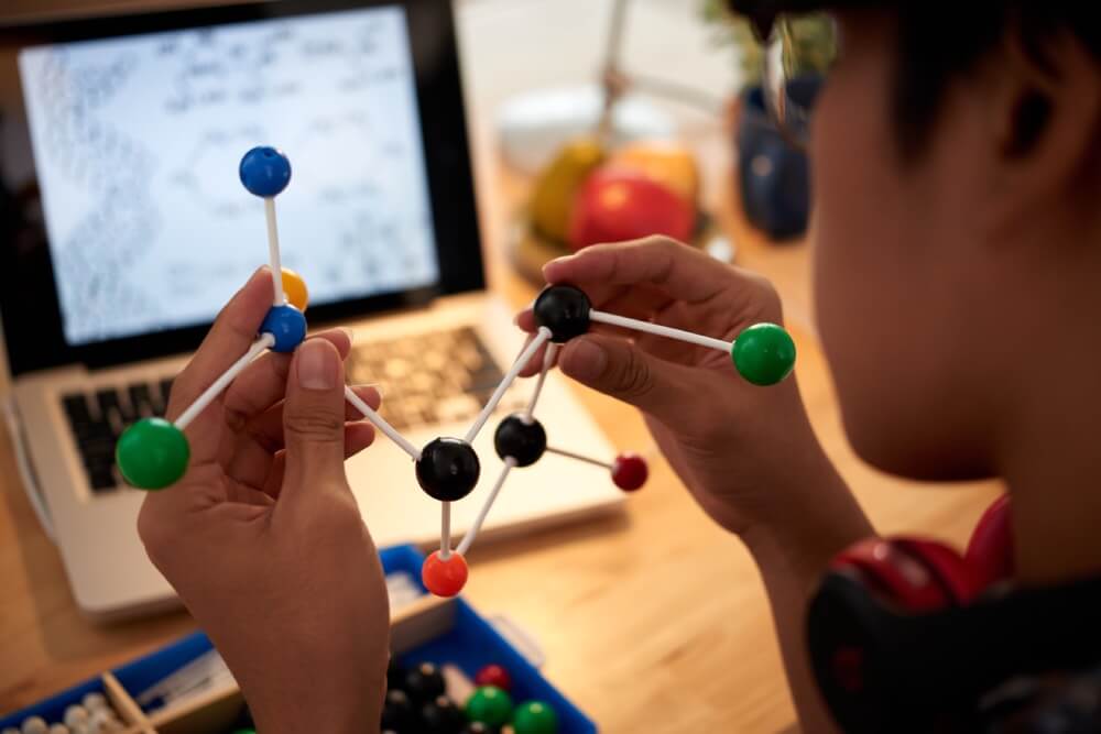 Técnica de Feynman: método para aprender enseñando y comprender mejor