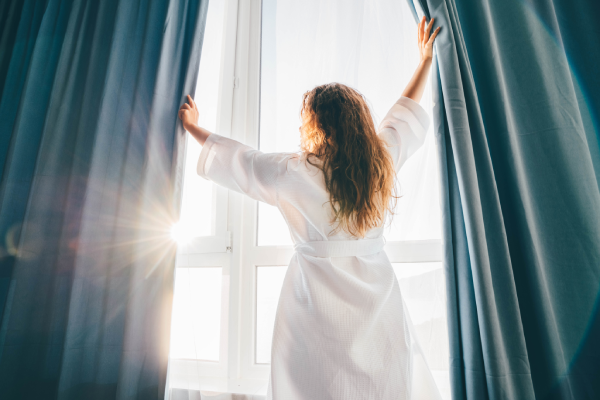 Consejos prácticos para decorar tus ventanas