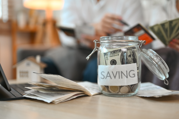 Ahorro como gasto fijo: clave para mejorar tus finanzas personales