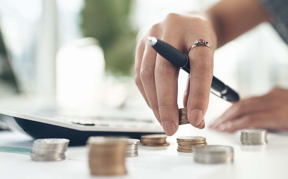 Ideas para construir ingresos pasivos, invertir sabiamente y crear hábitos financieros sólidos