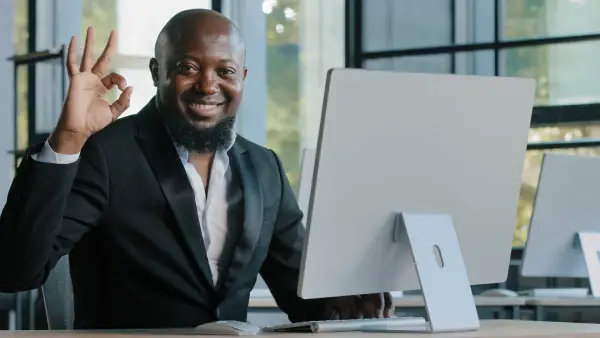 Cómo construir una marca fuerte desde cero: guía para emprendedores