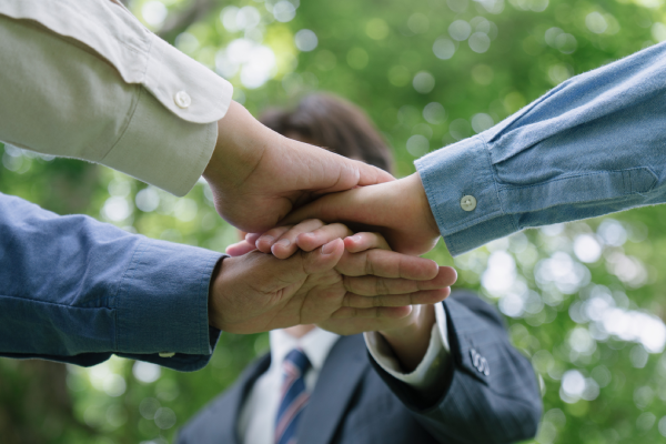 5 beneficios de la economía solidaria para los jóvenes