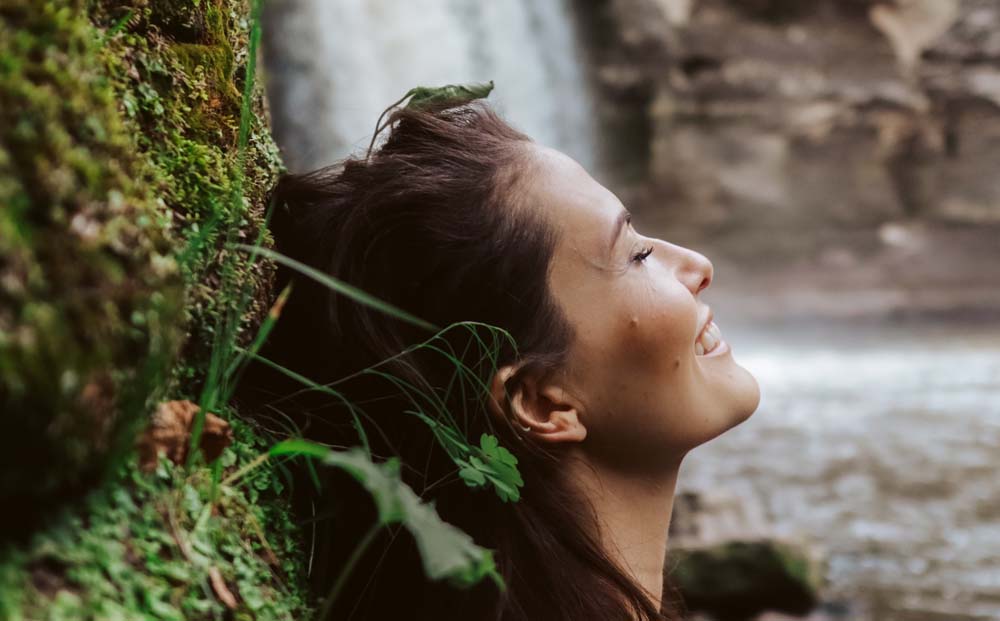 Naturaleza y salud mental: cómo los espacios verdes mejoran tu bienestar