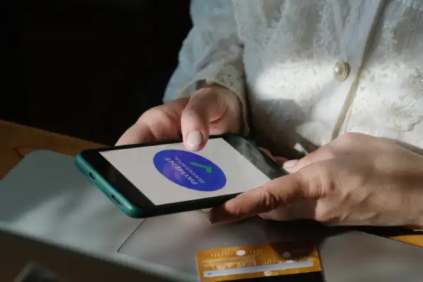 Digitalización del dinero en Colombia: ventajas y desafíos actuales