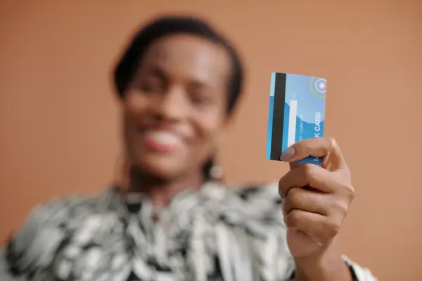 Créditos: más que dinero, un reflejo de nuestra sociedad y futuro