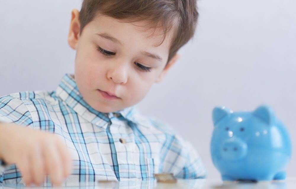 Educación financiera para niños: sembrando el hábito del ahorro
