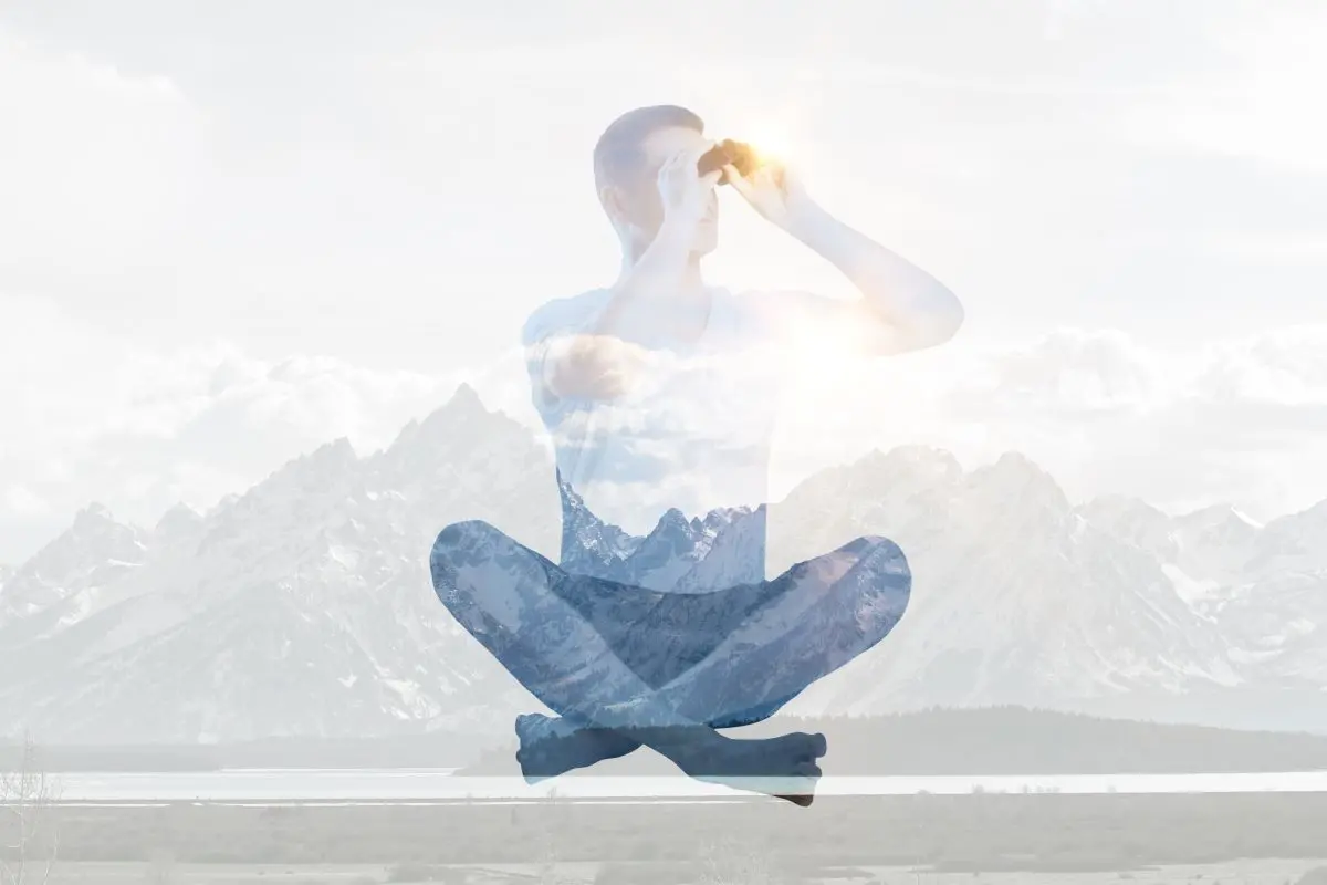 El poder del silencio: retiros espirituales como antídoto al ruido digital