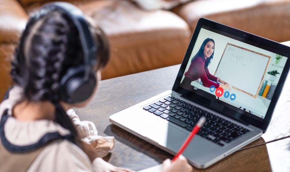 Educación híbrida: la combinación ideal entre lo presencial y lo digital