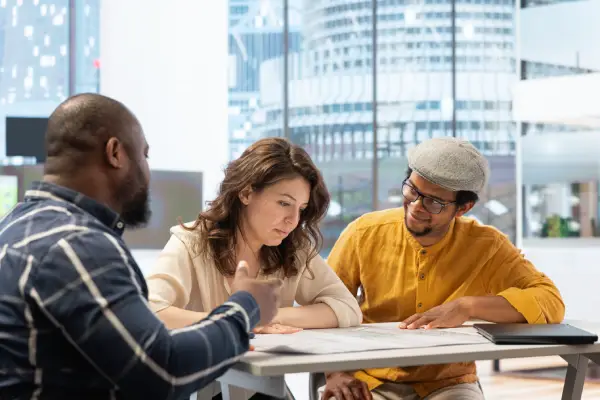 Cómo emprender sin dinero: estrategias creativas para iniciar tu negocio