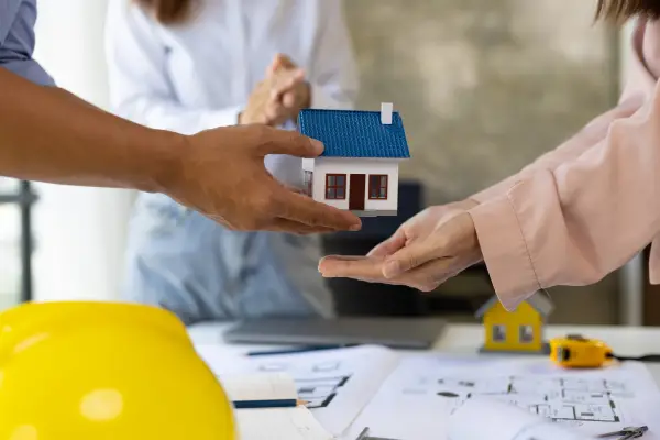 ¿Comprar vivienda en Colombia en 2025? Esto es lo que debes saber antes de tomar la decisión
