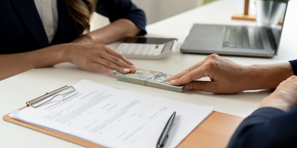 Cómo invertir dinero a corto plazo en Colombia