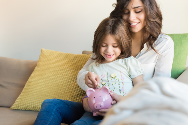 Tips para enseñar educación financiera a tus hijos desde pequeños