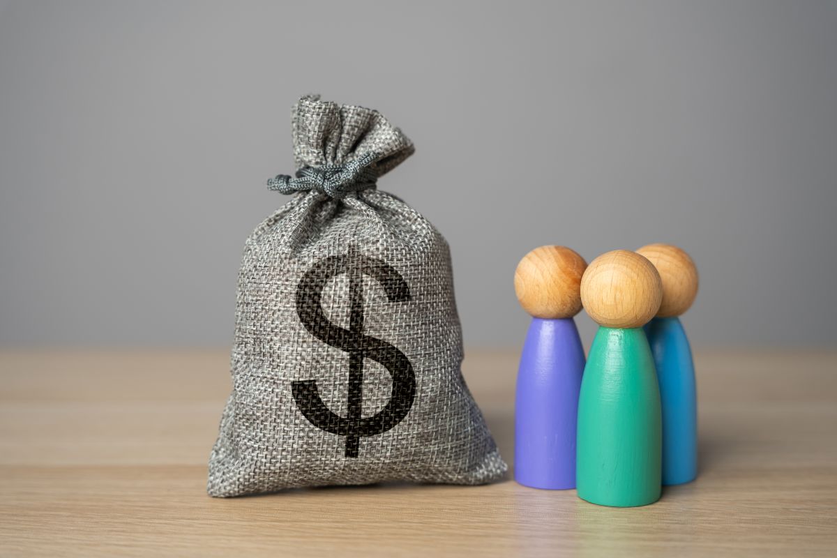 Pensar en comunidad: una forma diferente de crecer financieramente