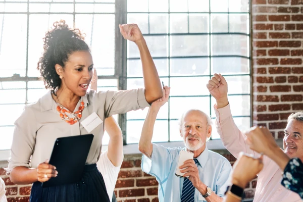 mujeres en puestos de liderazgo