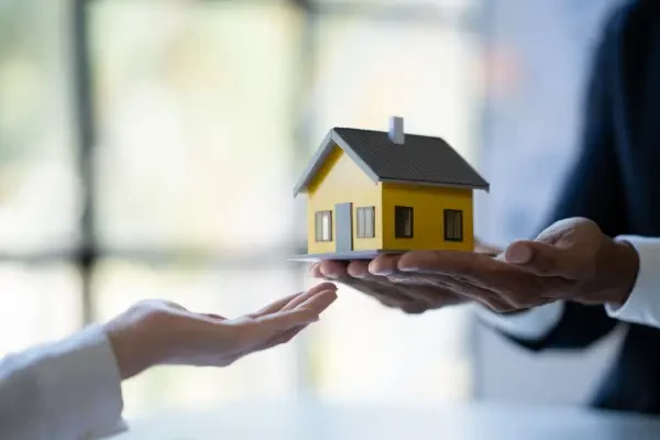 comprar casa sin dejar de viajar