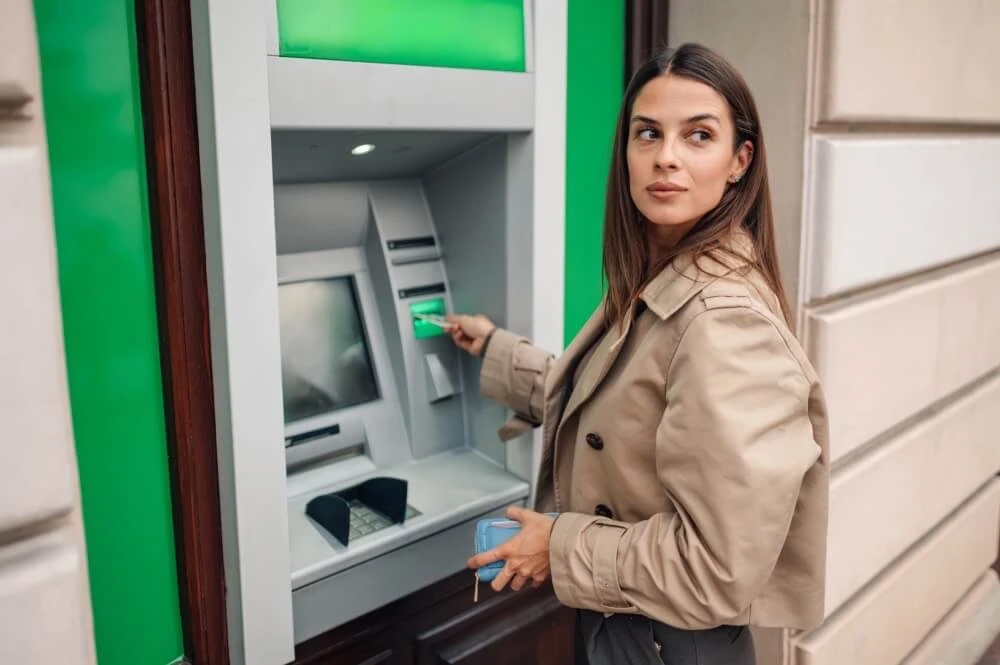 Cómo aprovechar al máximo los neobancos en Colombia