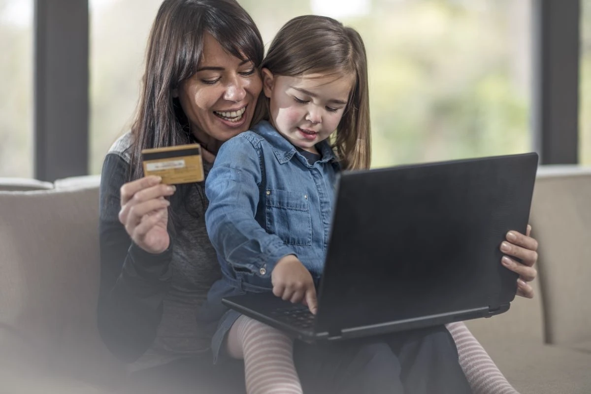 Cómo usar el crédito a tu favor sin afectar la estabilidad de tu familia