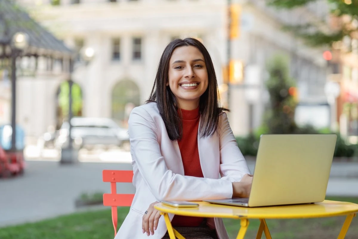 PANORAMA LABORAL EN COLOMBIA: Proyectate al mundo laboral