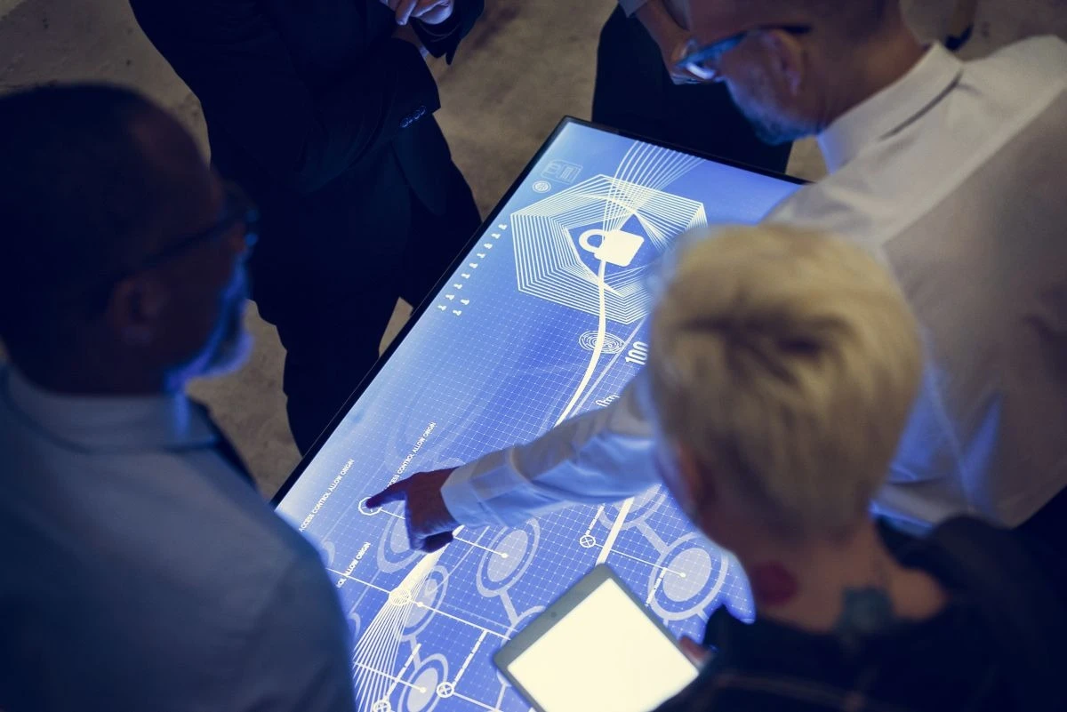 la digitalización y la Inteligencia Artificial representan una oportunidad clave para el fortalecimiento y crecimiento del emprendimiento moderno