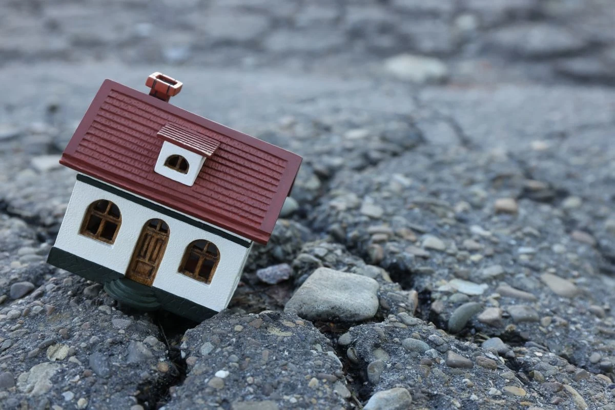 fuertes lluvias, inundaciones, deslizamientos y afectaciones a la infraestructura. 